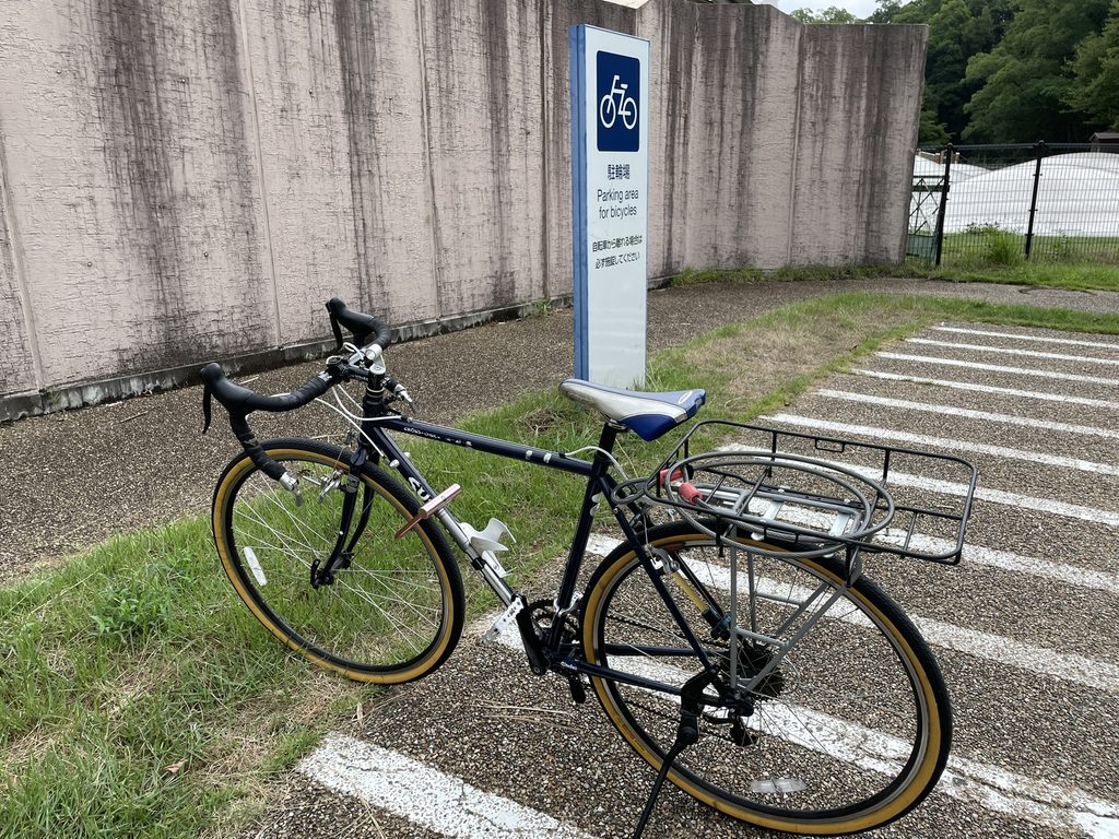 一宮タワー周辺の駐輪場に停めた自転車