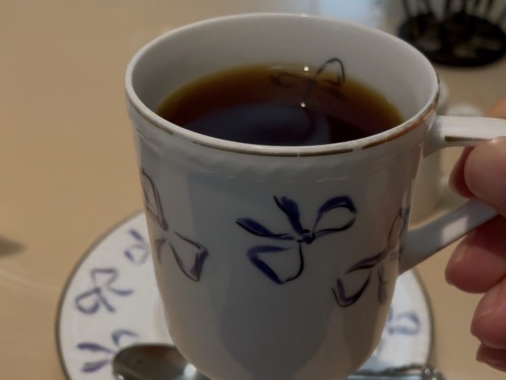 コーヒーハウス ランダムで注文したホットコーヒー
