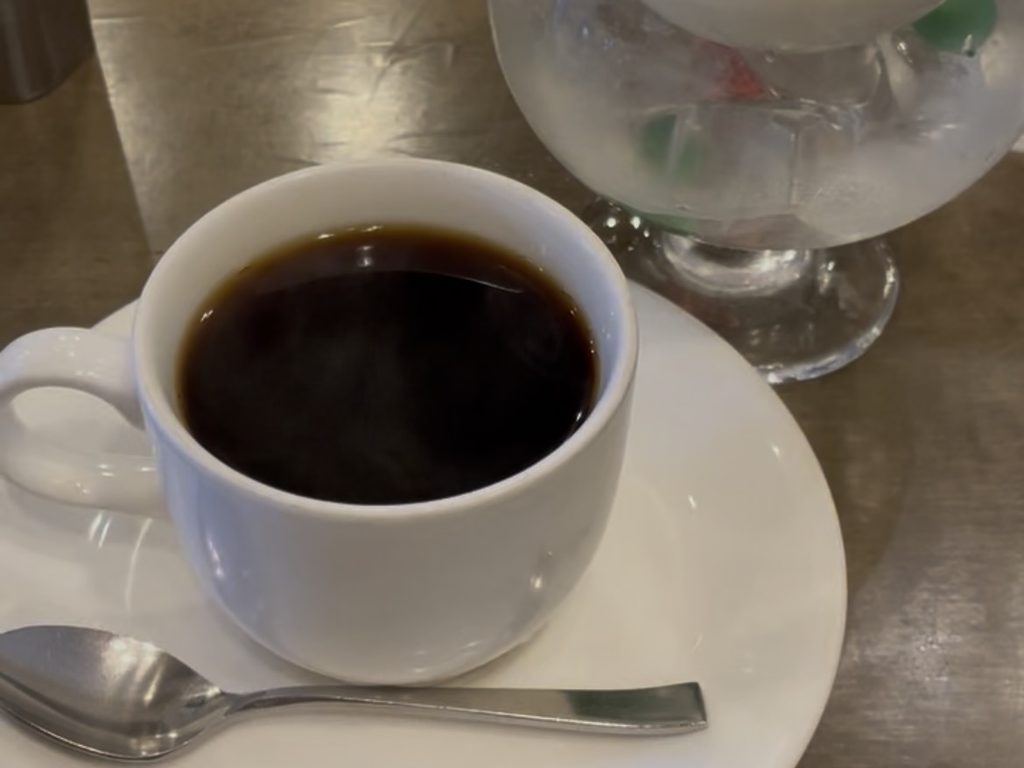 純喫茶 珈琲伊藤で注文したホットコーヒー