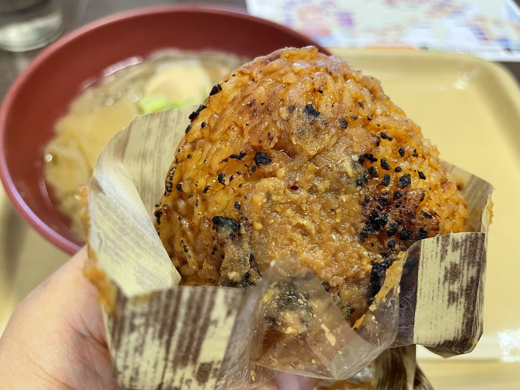信州味噌の焼きおにぎりと豚汁