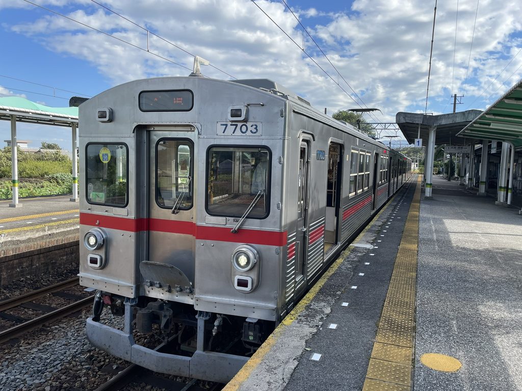 養老駅から大垣へ向かう養老鉄道の車両