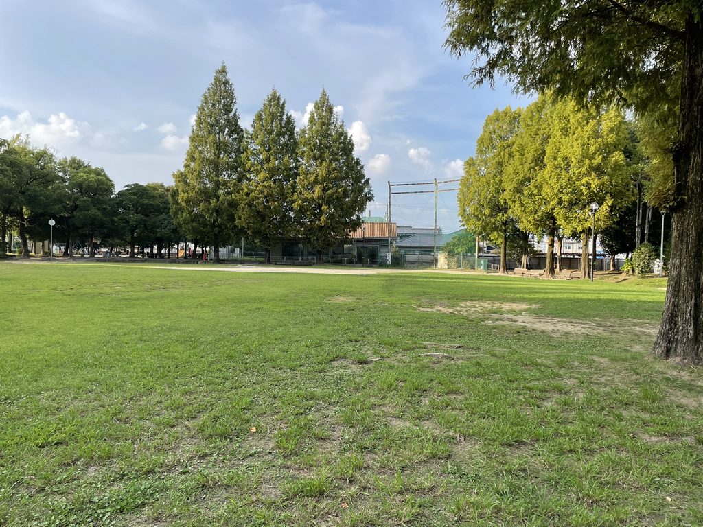 喫茶ダラット近くの尾西公園